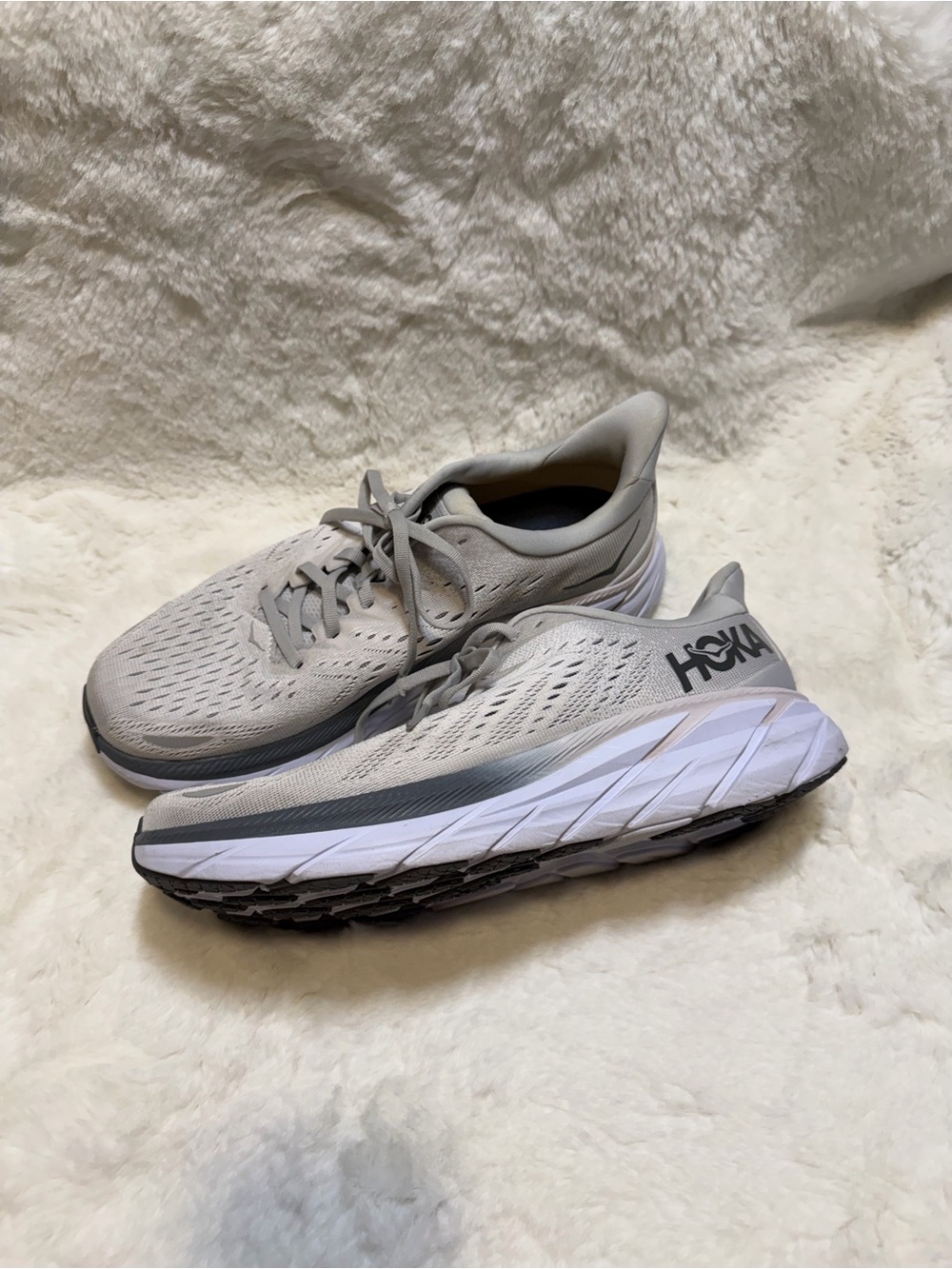 Hoka One One Clifton 8 Men's Neutral Running Shoes in Light Gray